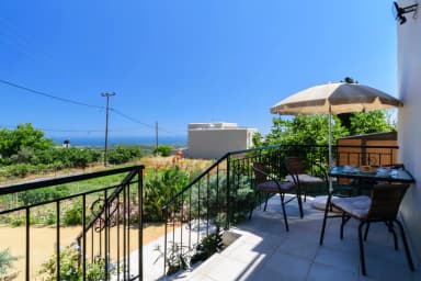 small photos on the bottom