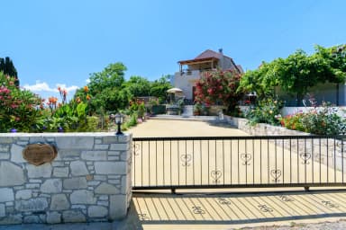 small photos on the bottom