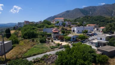 small photos on the bottom